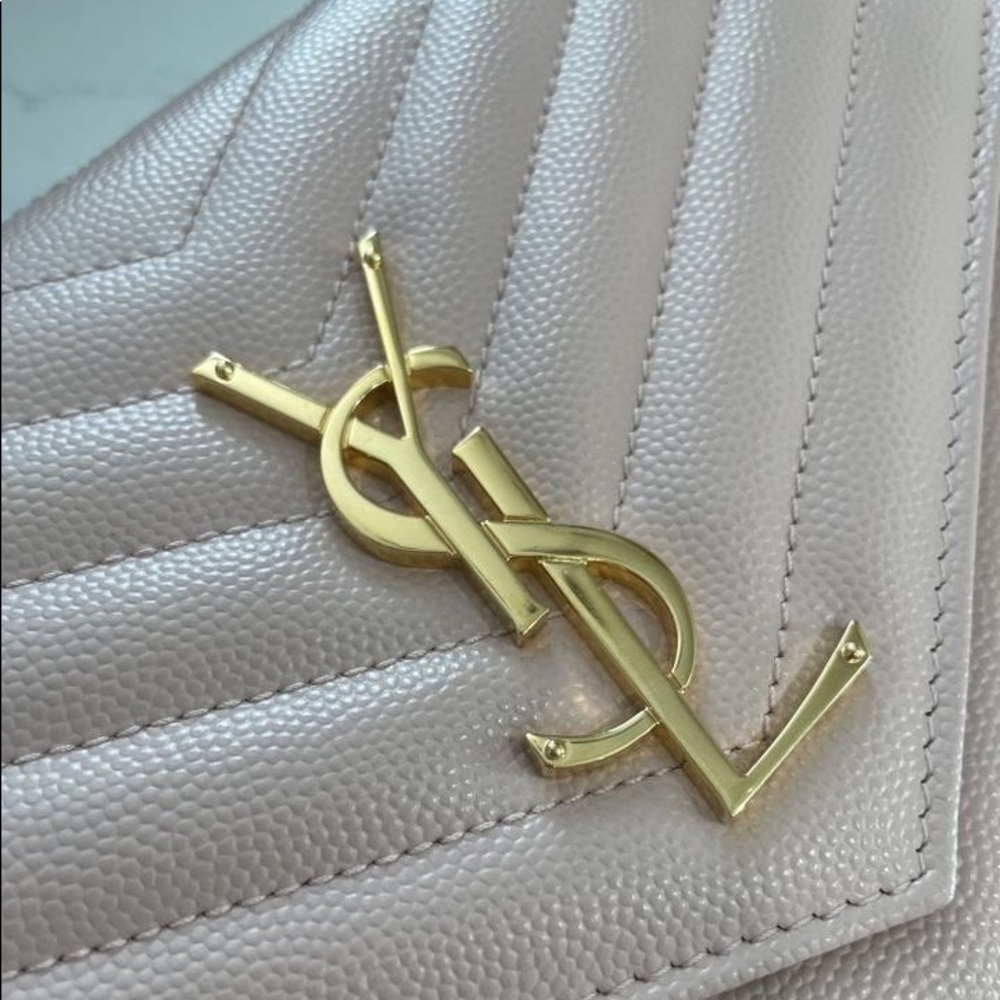 ❌SOLD❌ Saint Laurent Monogram Wallet on Chain - Picture 2 of 5
